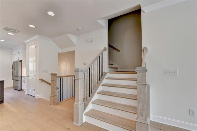 1701 Kenstone Walk, Dunwoody, GA 30338