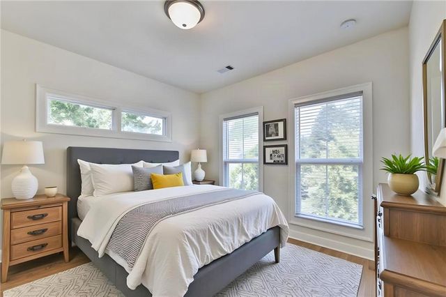 1701 Kenstone Walk, Dunwoody, GA 30338