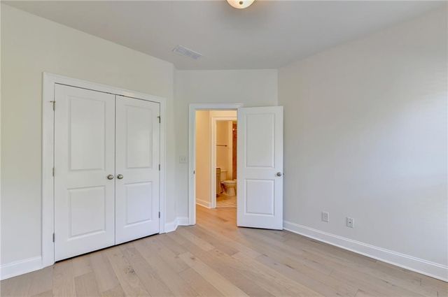 1701 Kenstone Walk, Dunwoody, GA 30338