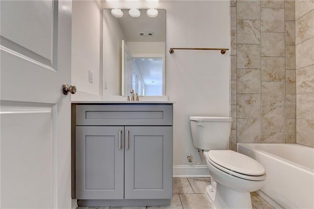 1701 Kenstone Walk, Dunwoody, GA 30338