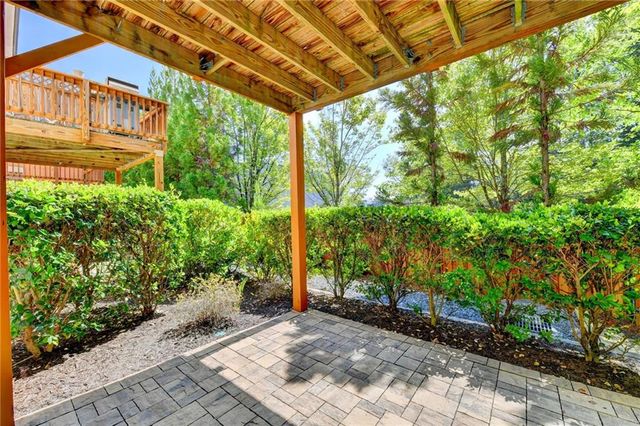1701 Kenstone Walk, Dunwoody, GA 30338