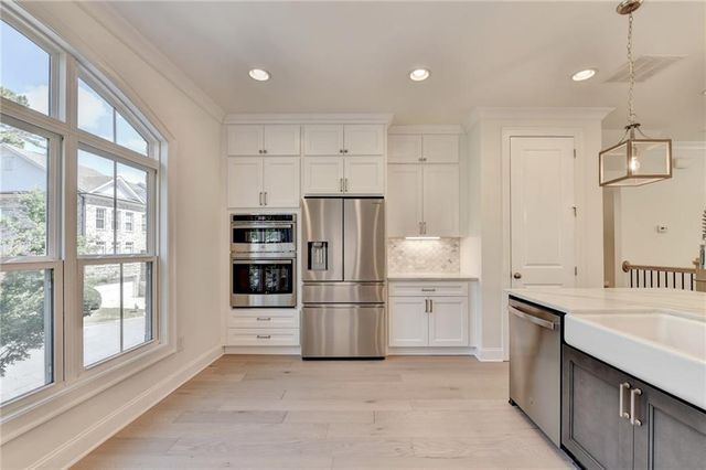 1701 Kenstone Walk, Dunwoody, GA 30338