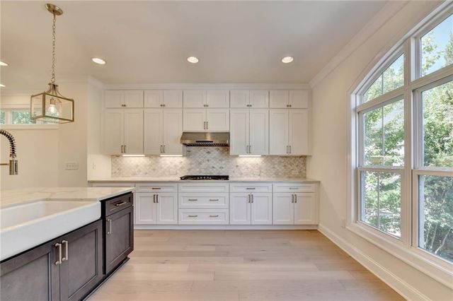 1701 Kenstone Walk, Dunwoody, GA 30338