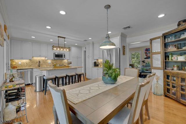 942 Liberty St, Belvidere Twp., NJ 07823