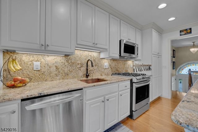 942 Liberty St, Belvidere Twp., NJ 07823