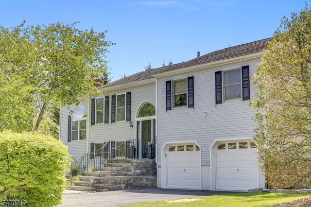 942 Liberty St, Belvidere Twp., NJ 07823