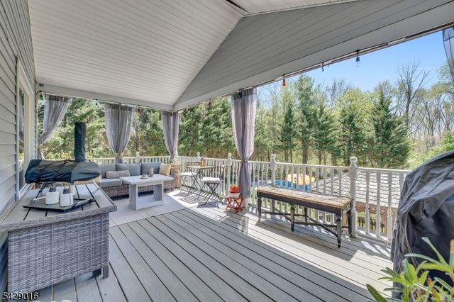 942 Liberty St, Belvidere Twp., NJ 07823