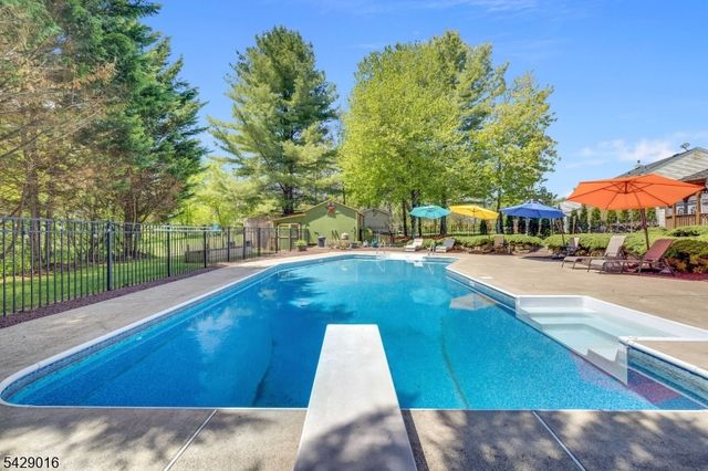 942 Liberty St, Belvidere Twp., NJ 07823