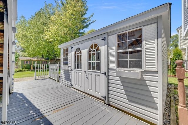 942 Liberty St, Belvidere Twp., NJ 07823