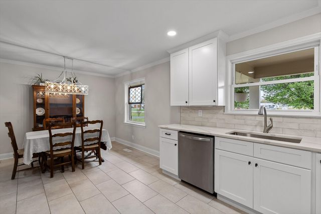 1615 Eagle Drive, Hixson, TN 37343