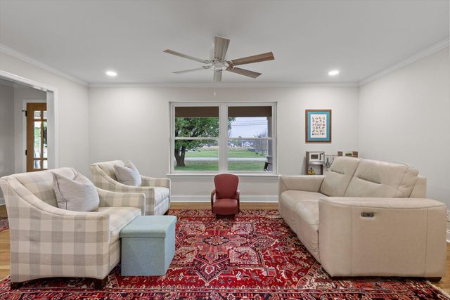 1615 Eagle Drive, Hixson, TN 37343