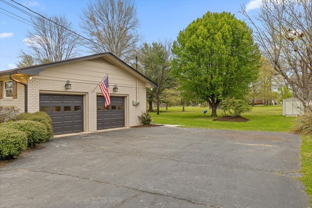 1615 Eagle Drive, Hixson, TN 37343