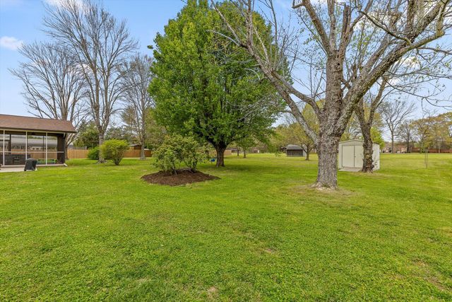 1615 Eagle Drive, Hixson, TN 37343