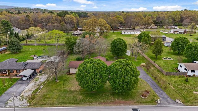 1615 Eagle Drive, Hixson, TN 37343