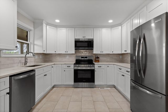 1615 Eagle Drive, Hixson, TN 37343