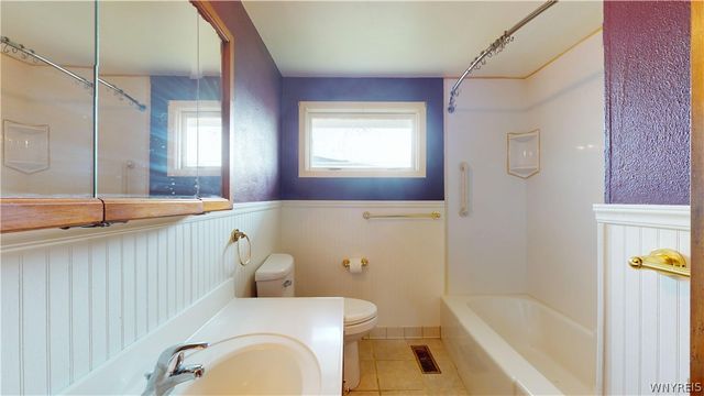 2045 Parker Boulevard, Tonawanda, NY 14150