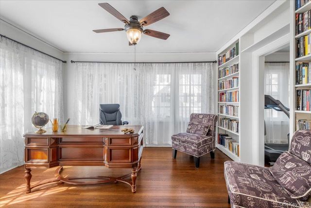 9 Lockwood Road, Scarsdale, NY 10583