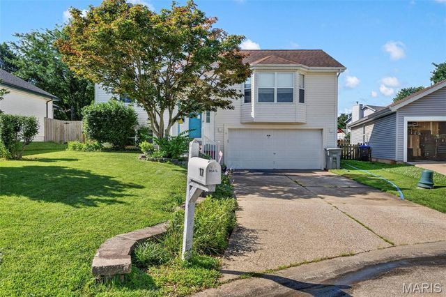 17 Kingspointe Court, St Peters, MO 63376