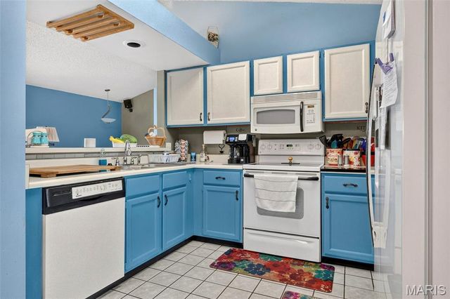 17 Kingspointe Court, St Peters, MO 63376