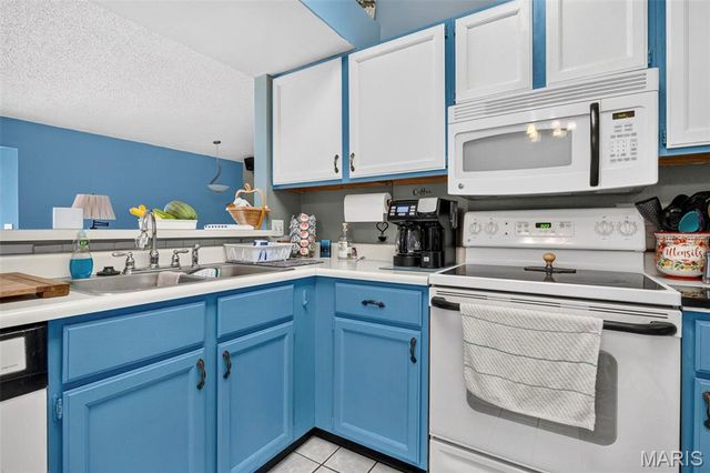 17 Kingspointe Court, St Peters, MO 63376