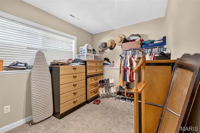 17 Kingspointe Court, St Peters, MO 63376