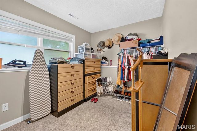 17 Kingspointe Court, St Peters, MO 63376