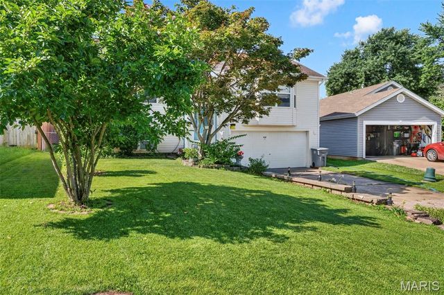 17 Kingspointe Court, St Peters, MO 63376