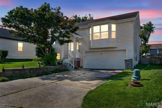 17 Kingspointe Court, St Peters, MO 63376