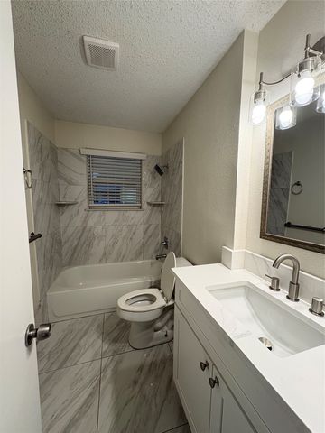 9550 Castlefield Drive, Dallas, TX 75227