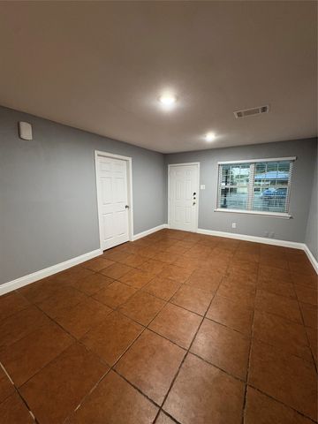 9550 Castlefield Drive, Dallas, TX 75227