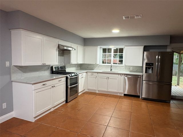 9550 Castlefield Drive, Dallas, TX 75227