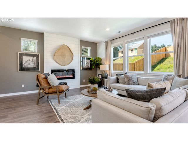 9337 Se Crystal Rose St, Happy Valley, OR 97086