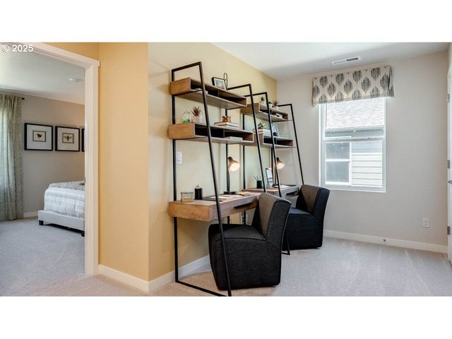 9337 Se Crystal Rose St, Happy Valley, OR 97086