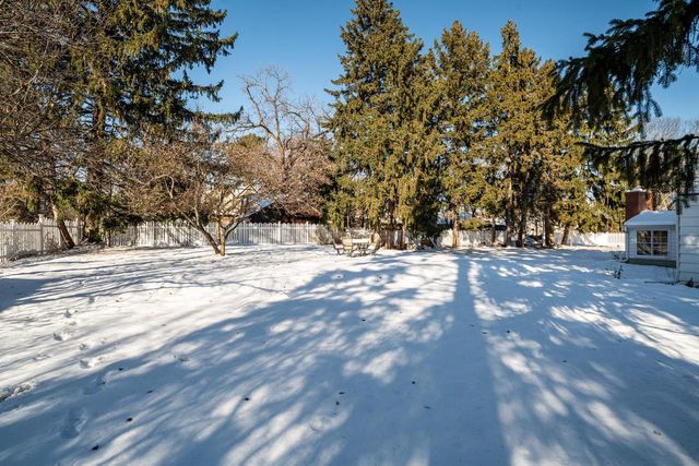 3352 N Elmwood DRIVE, Elmwood Park, WI 53405