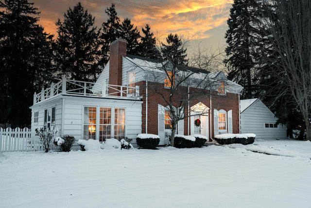 3352 N Elmwood DRIVE, Elmwood Park, WI 53405