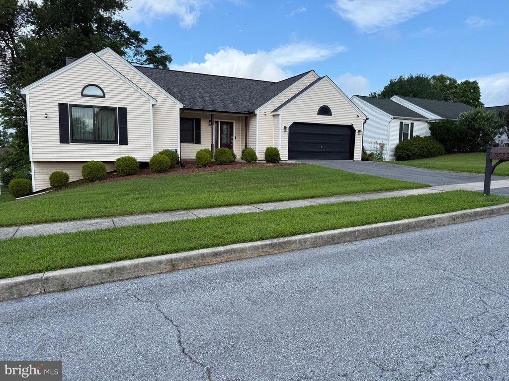 3512 ATHENA AVE, Harrisburg, PA 17110