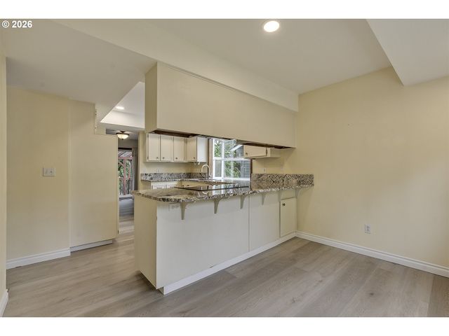 324 Se 30TH Ave, Hillsboro, OR 97123