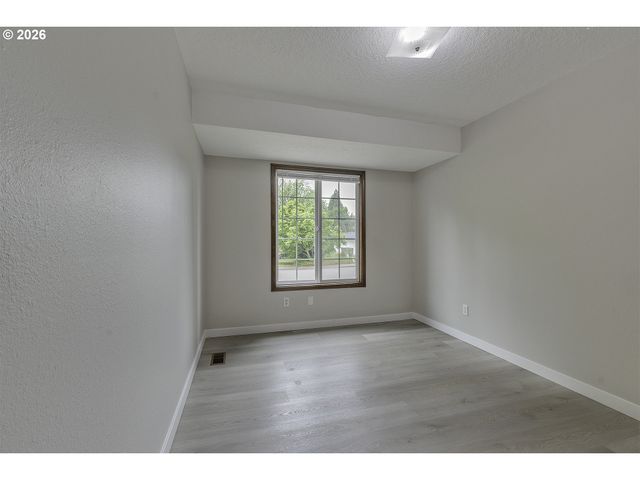 324 Se 30TH Ave, Hillsboro, OR 97123