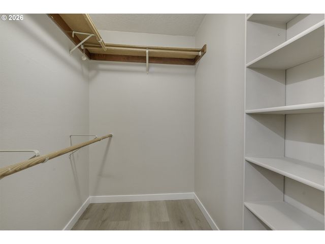 324 Se 30TH Ave, Hillsboro, OR 97123