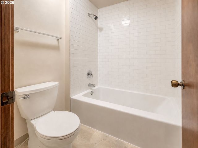 324 Se 30TH Ave, Hillsboro, OR 97123