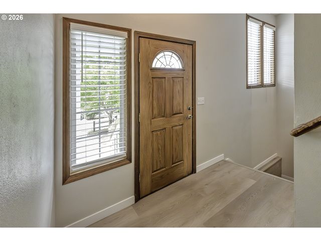 324 Se 30TH Ave, Hillsboro, OR 97123