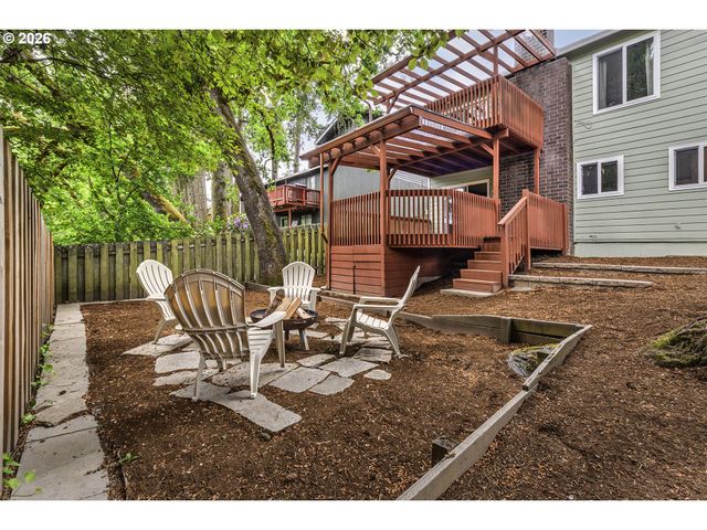324 Se 30TH Ave, Hillsboro, OR 97123