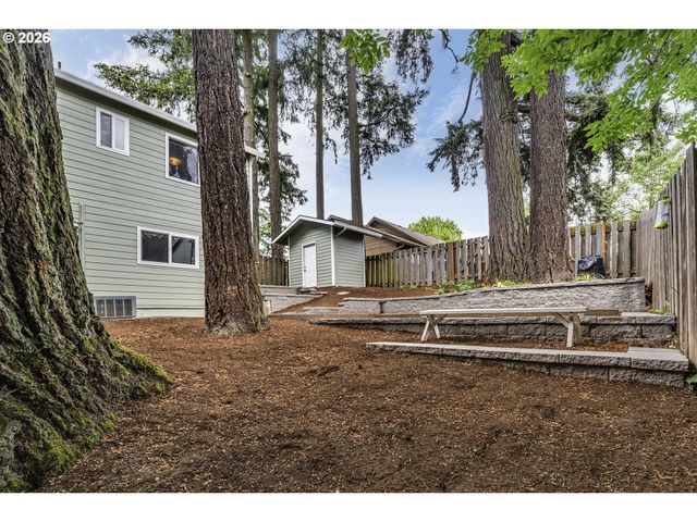 324 Se 30TH Ave, Hillsboro, OR 97123