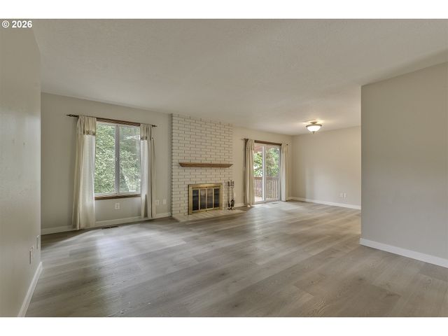 324 Se 30TH Ave, Hillsboro, OR 97123