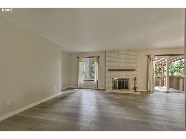 324 Se 30TH Ave, Hillsboro, OR 97123