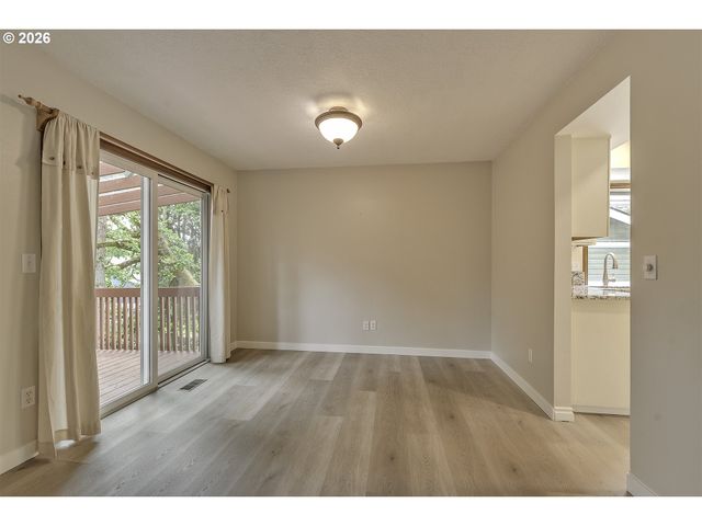 324 Se 30TH Ave, Hillsboro, OR 97123