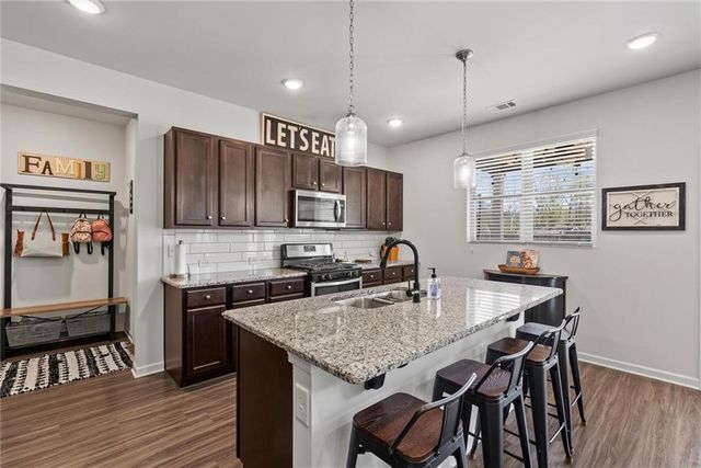 7378 Embassy Trace, Riverdale, GA 30296