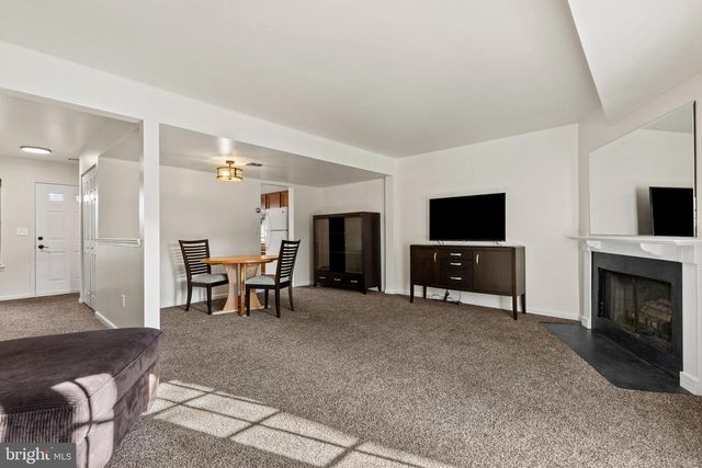 1937 WEXFORD RD, Palmyra, PA 17078