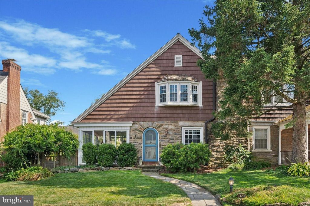 1420 SURREY LN, Wynnewood, PA 19096