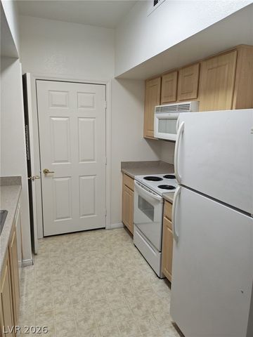 6955 North DURANGO Drive 1079, Las Vegas, NV 89149